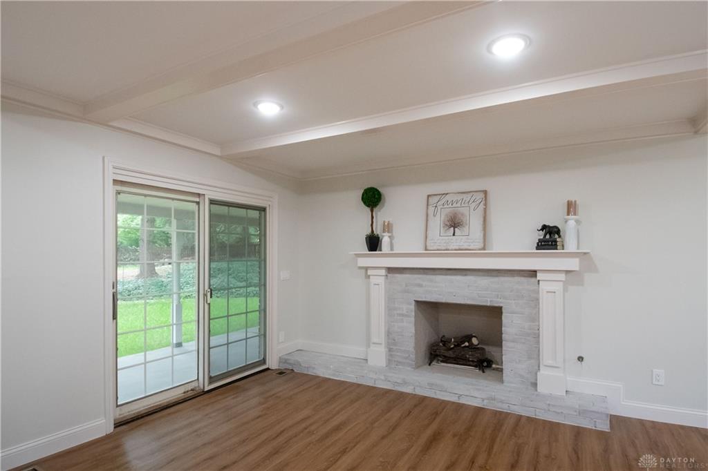 238 Towerview Property Photo 6