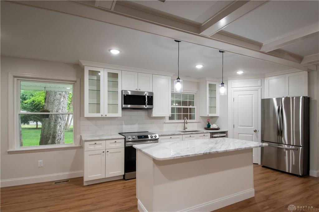 238 Towerview Property Photo 8