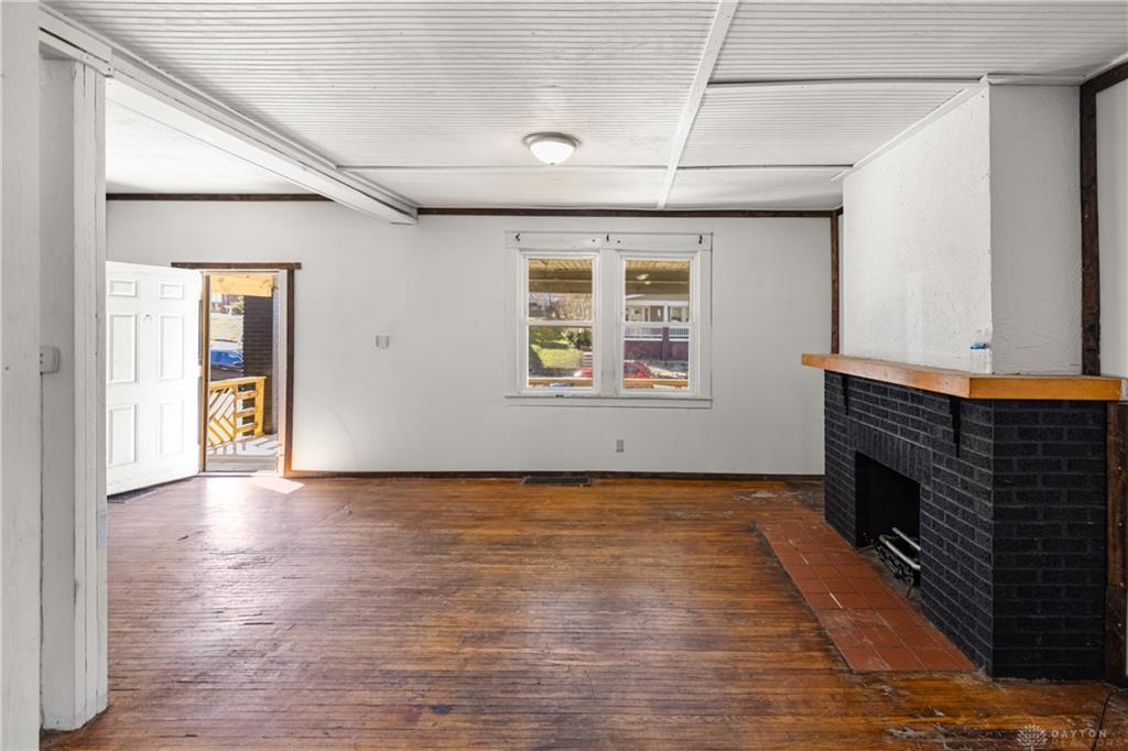 1810 High Property Photo 8
