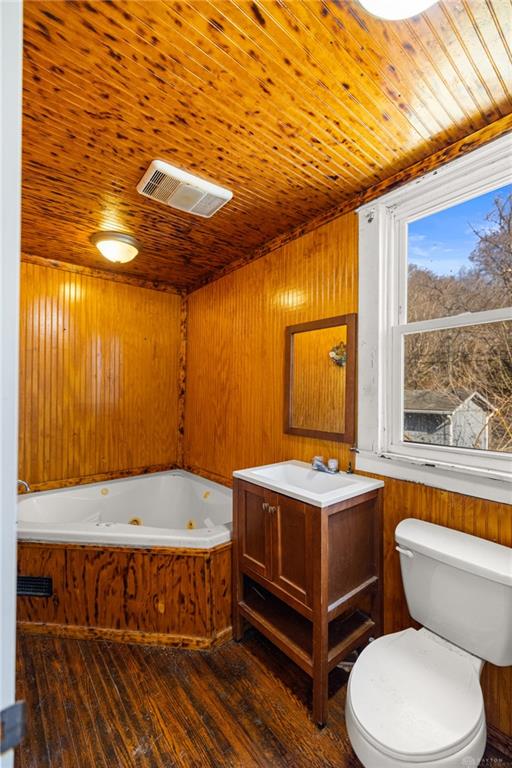 1810 High Property Photo 10