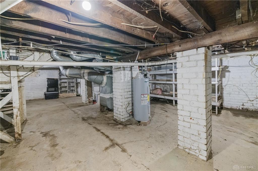 1810 High Property Photo 18