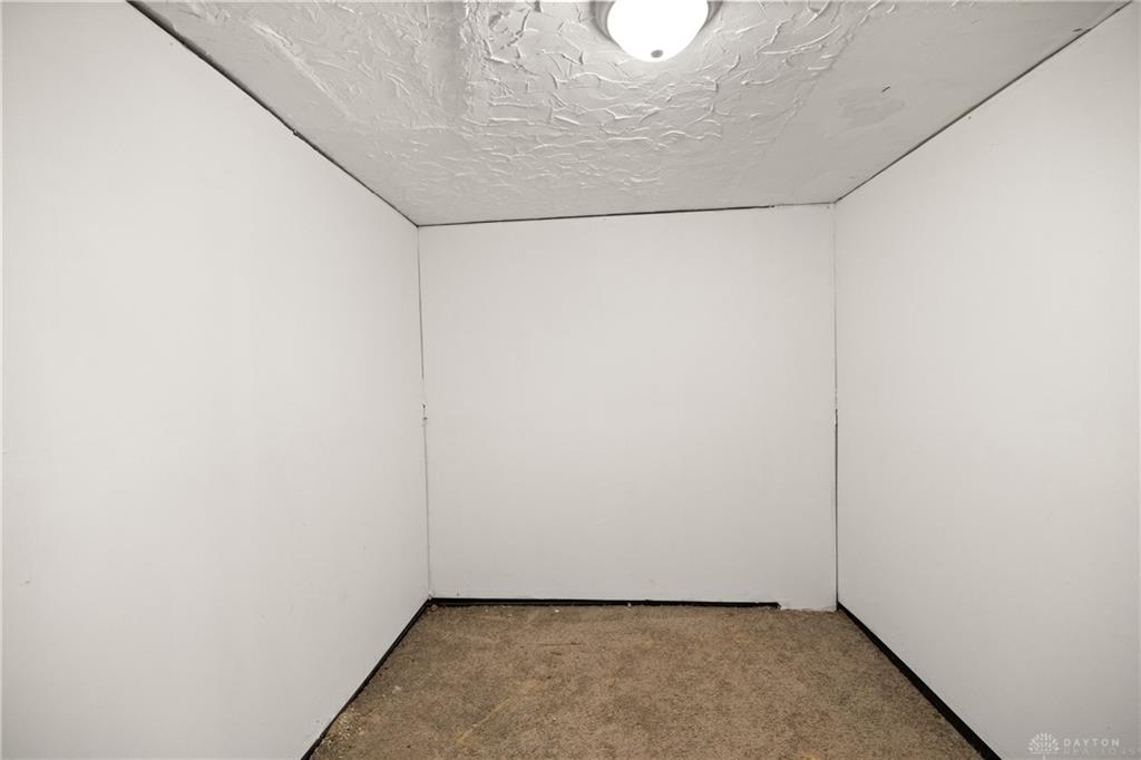 1810 High Property Photo 26