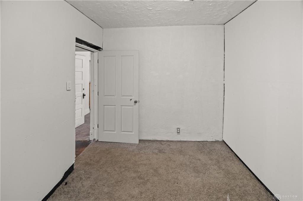1810 High Property Photo 27