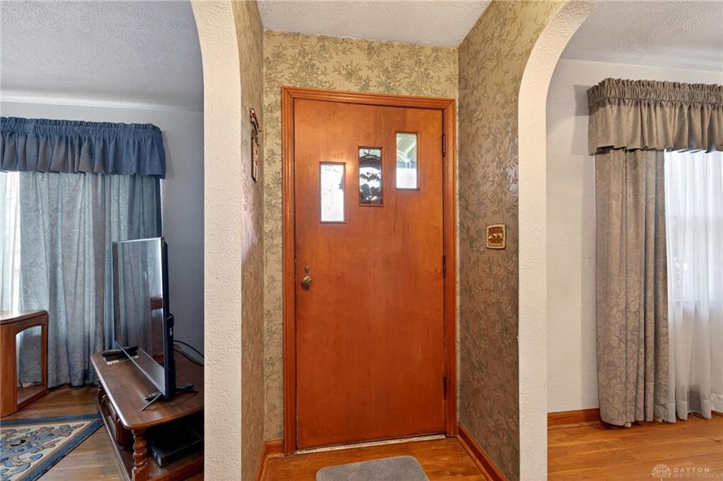 1204 Waving Willow Property Photo 5