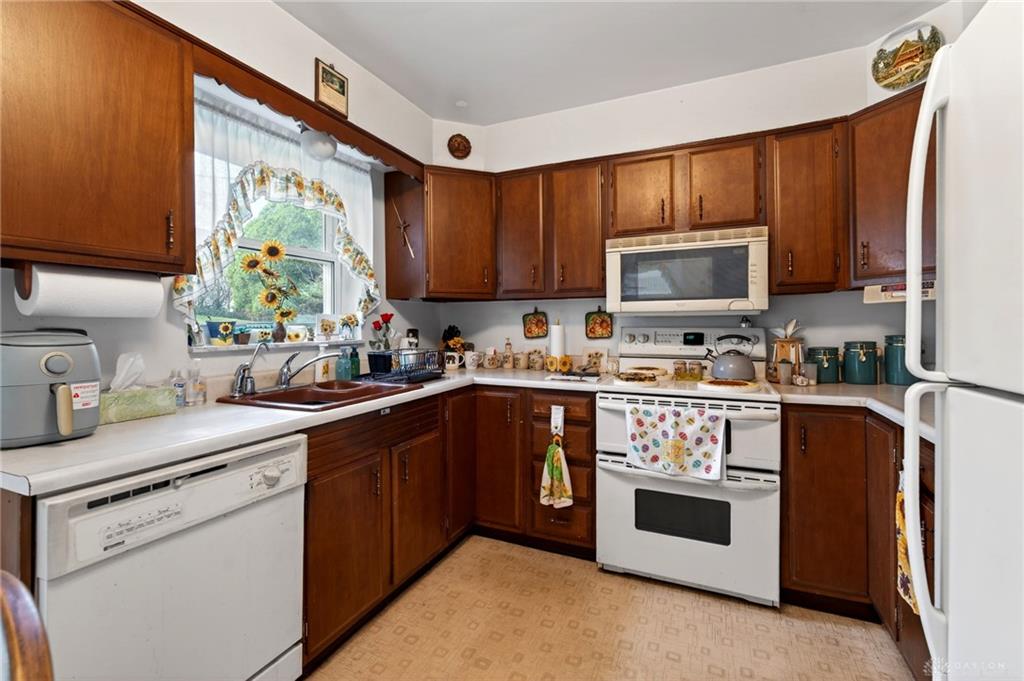 1204 Waving Willow Property Photo 19