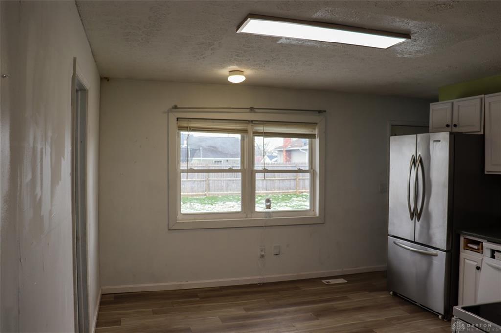 1955 Roxbury Property Photo 9