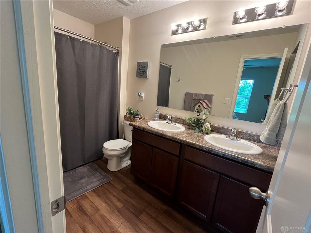 219 Riesling Property Photo 9