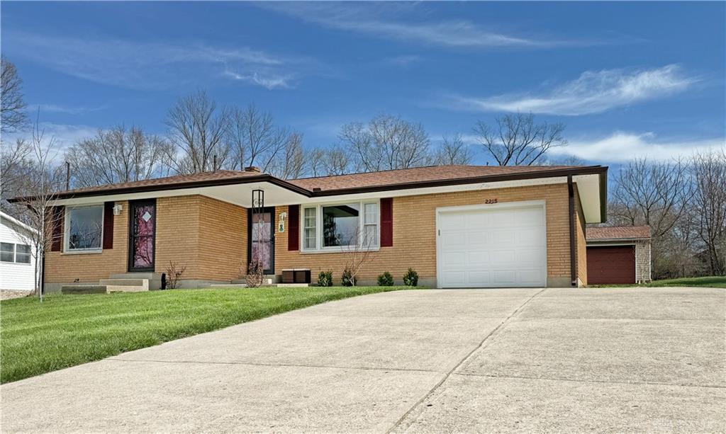 2215 Wellington