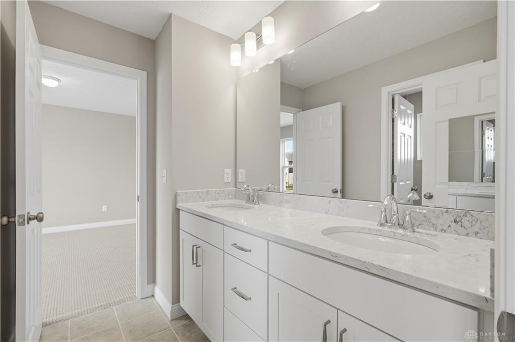 713 Newton Property Photo 42