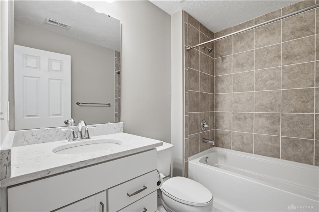 713 Newton Property Photo 46