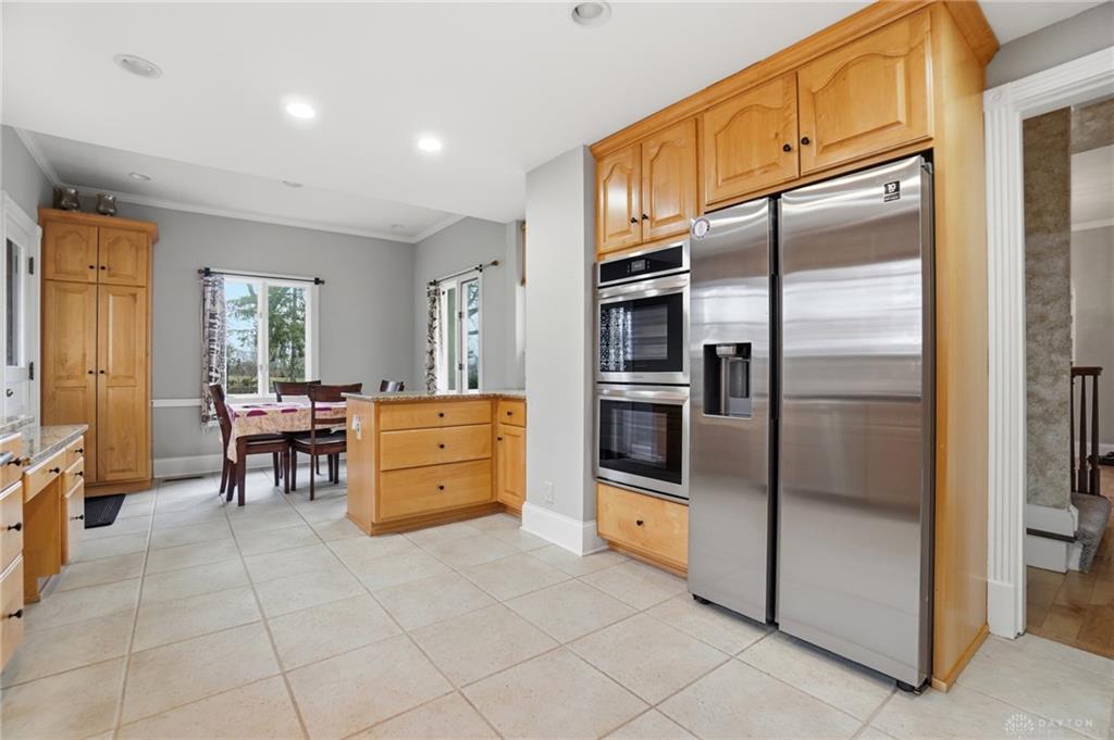 25 W Thruston Property Photo 53