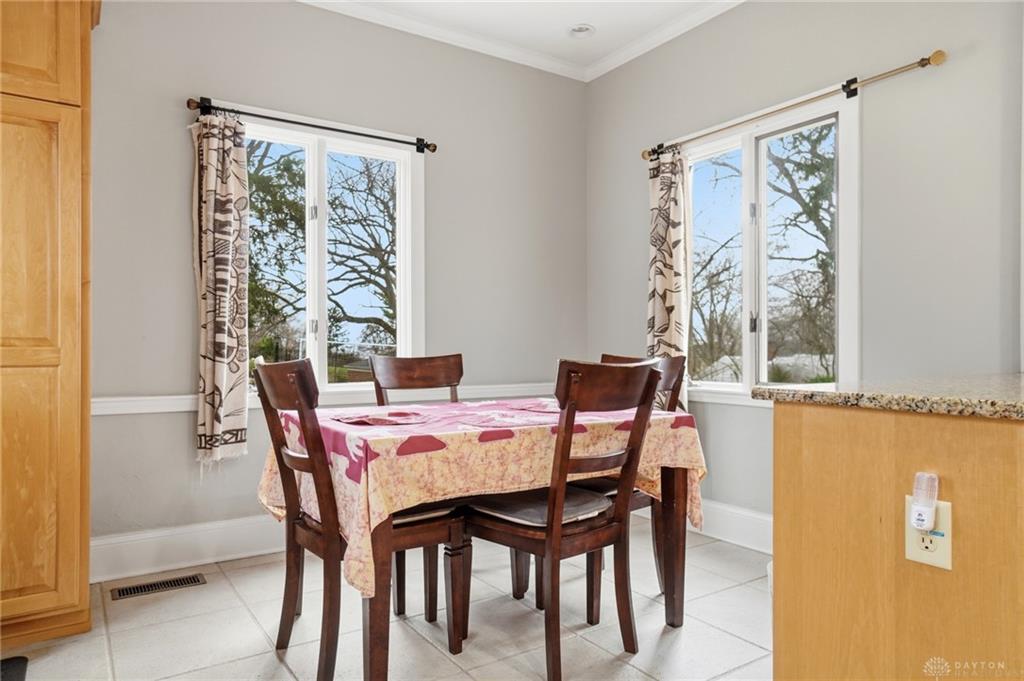 25 W Thruston Property Photo 55