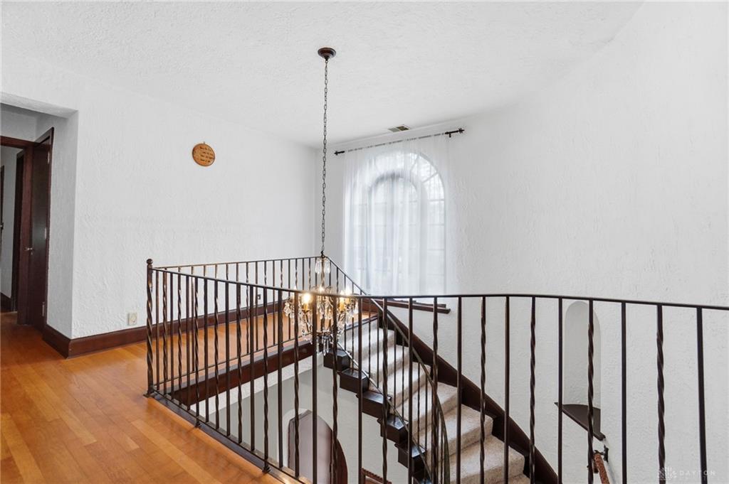 25 W Thruston Property Photo 68