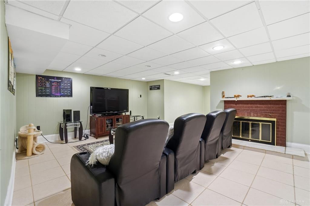 25 W Thruston Property Photo 84