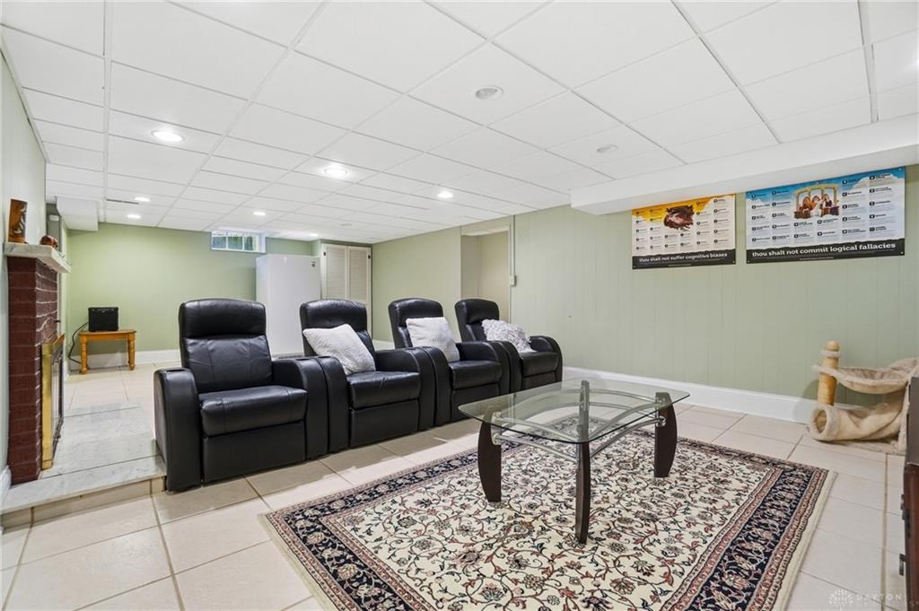 25 W Thruston Property Photo 86