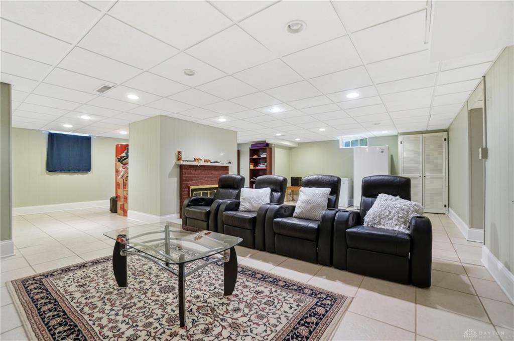 25 W Thruston Property Photo 87