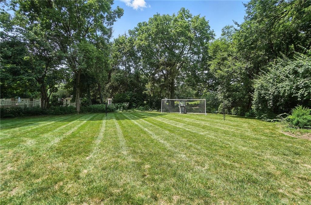 25 W Thruston Property Photo 97