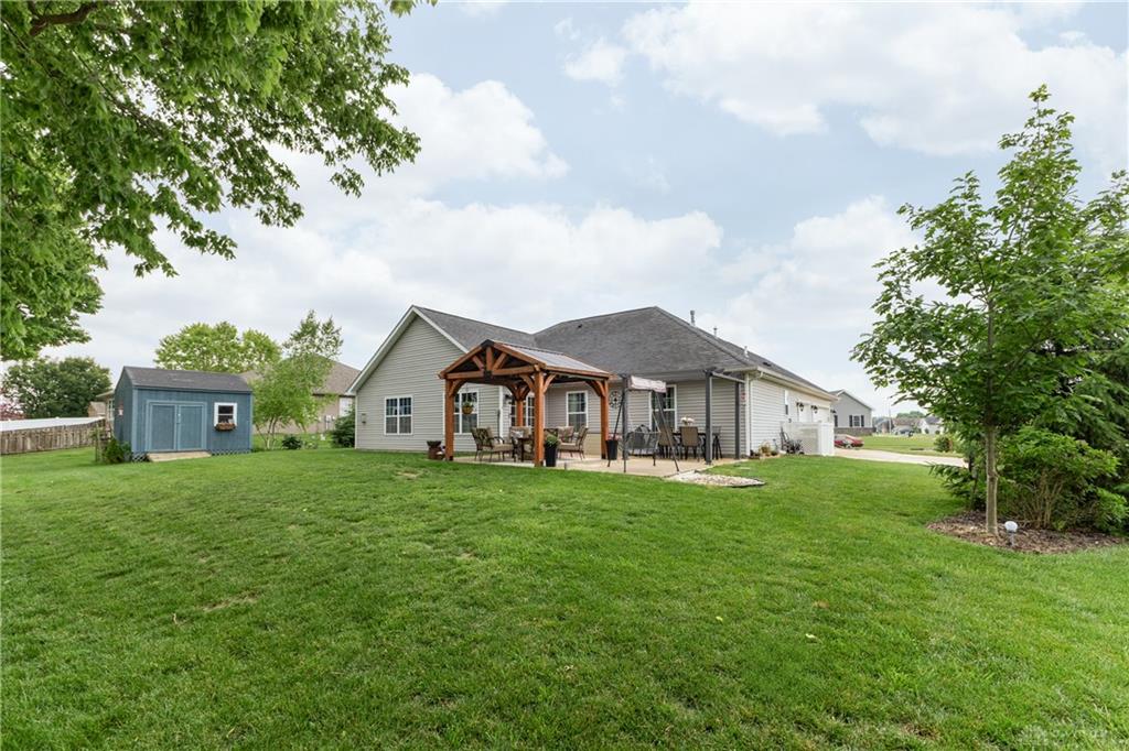 725 Loxley Property Photo 12