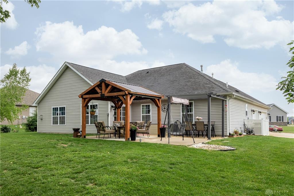 725 Loxley Property Photo 13