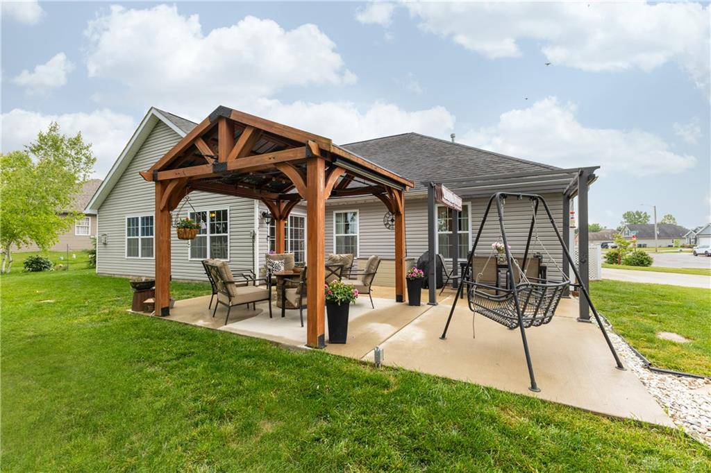 725 Loxley Property Photo 19