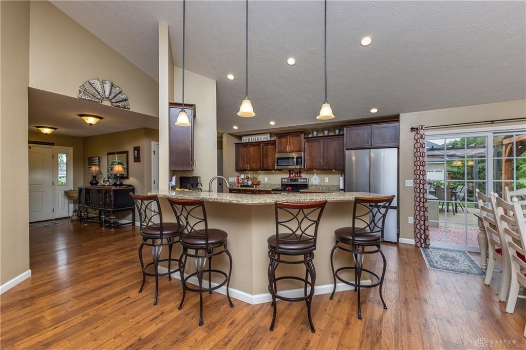 725 Loxley Property Photo 26