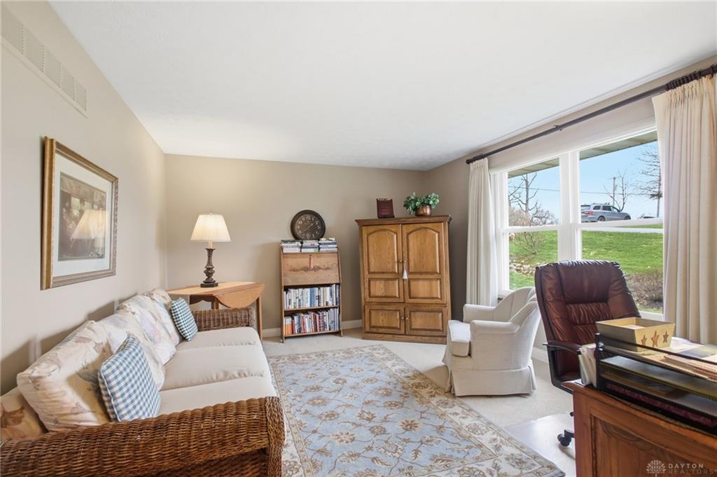 2224 Cheviot Hills Property Photo 8
