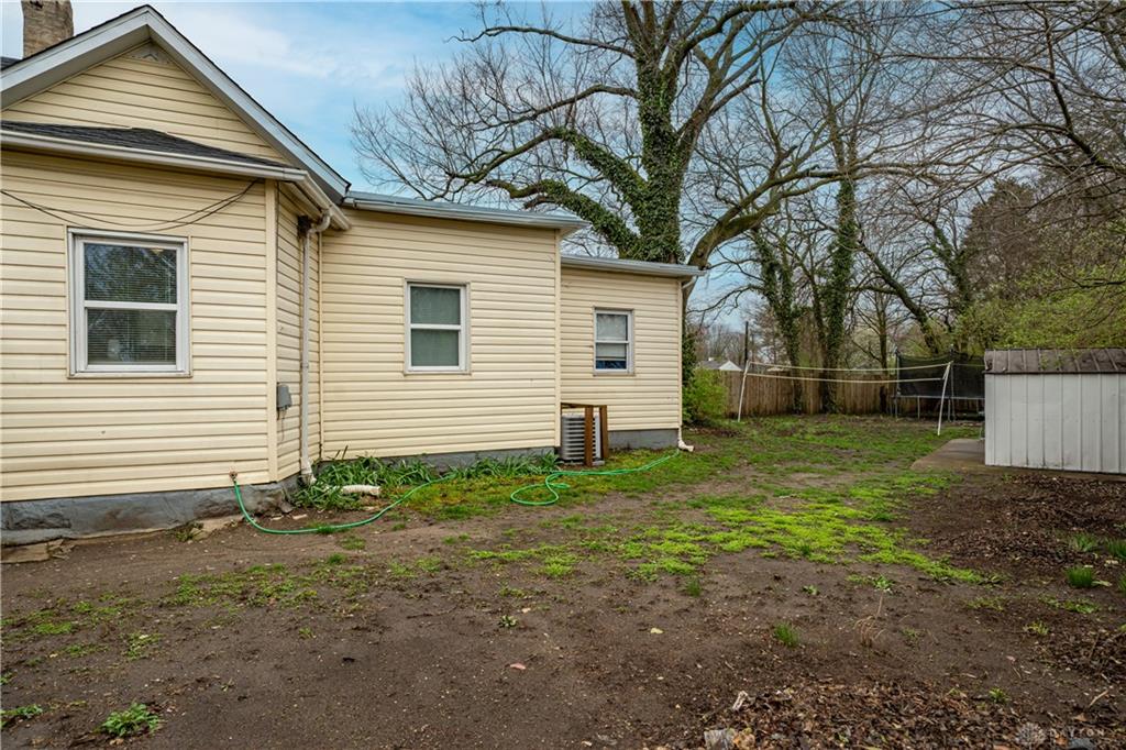 203 S 1st Property Photo 15