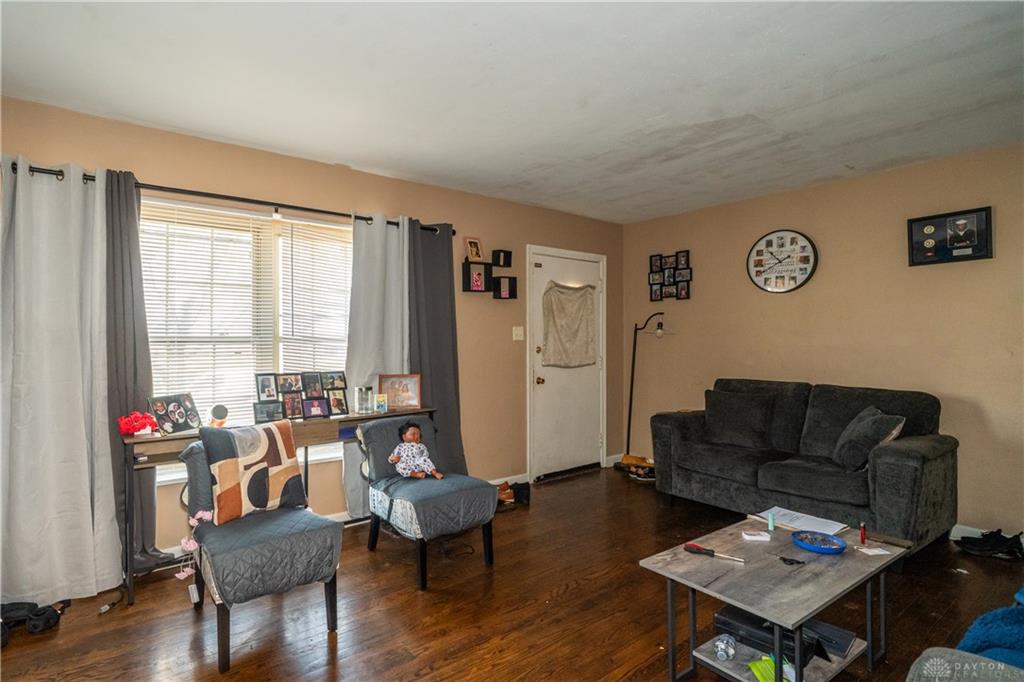 110 Redder Property Photo 5