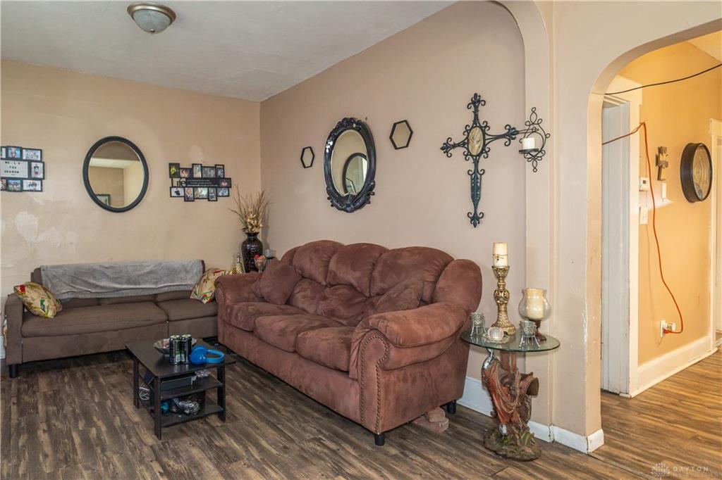 140 Webster Property Photo 4
