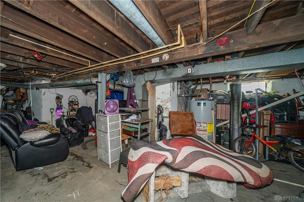 140 Webster Property Photo 18