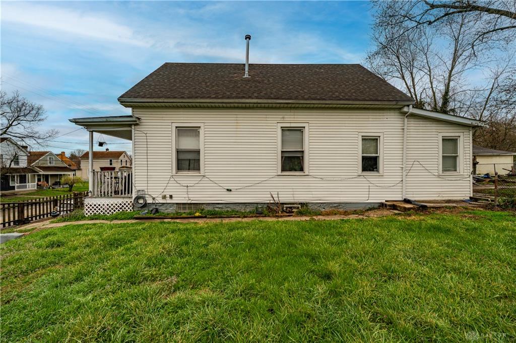 140 Webster Property Photo 22