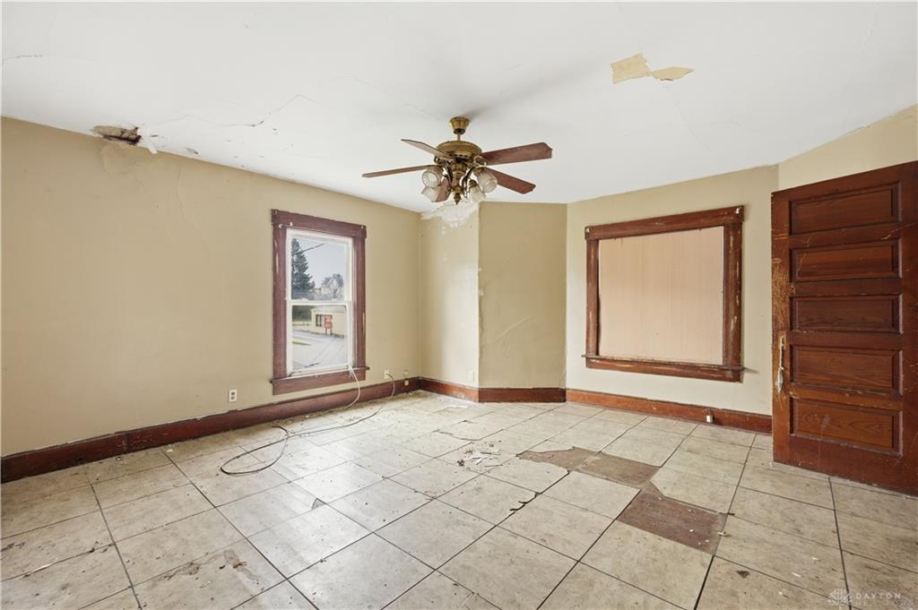 136 N Spring Property Photo 7