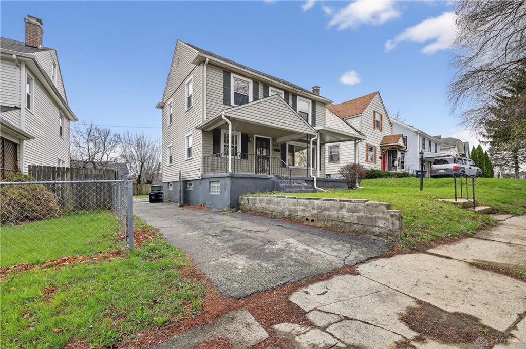 442 Allwen Property Photo 3