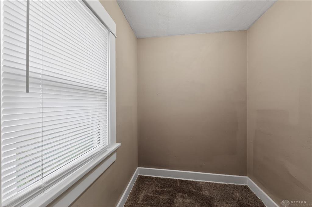 442 Allwen Property Photo 8