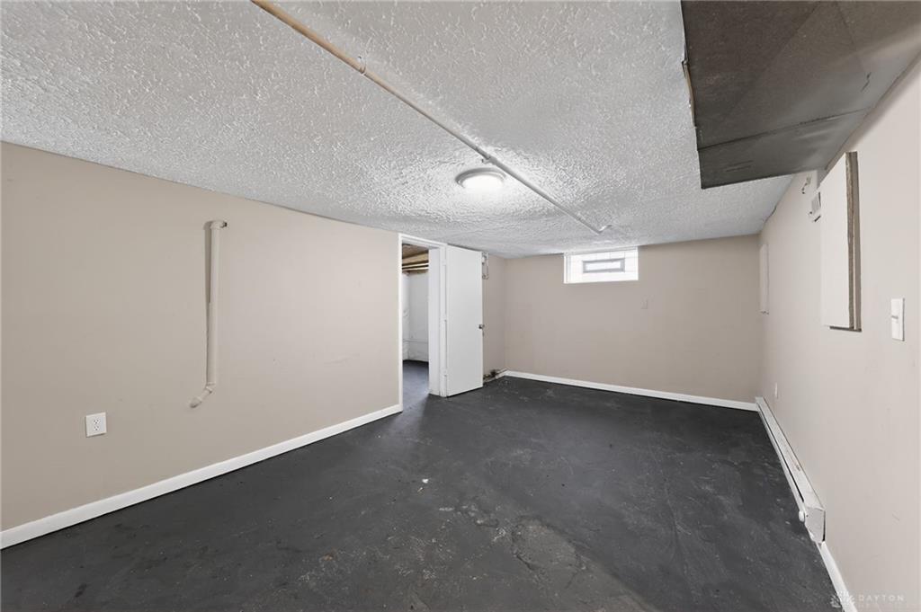 442 Allwen Property Photo 25