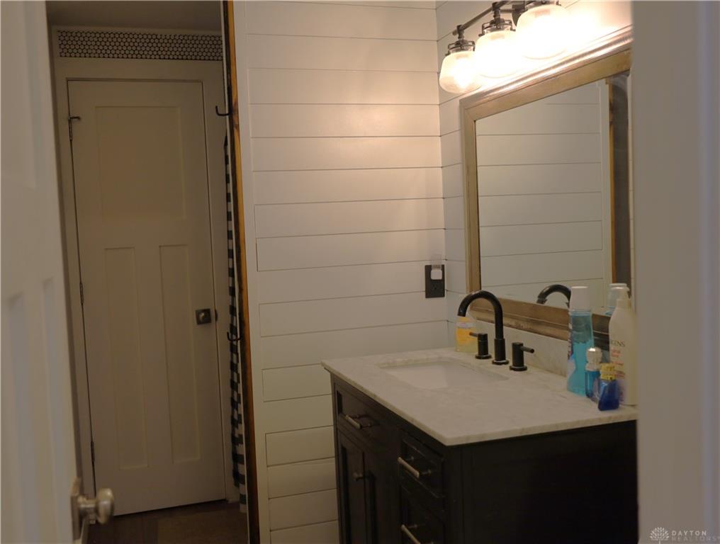 6810 Hubbard Property Photo 9