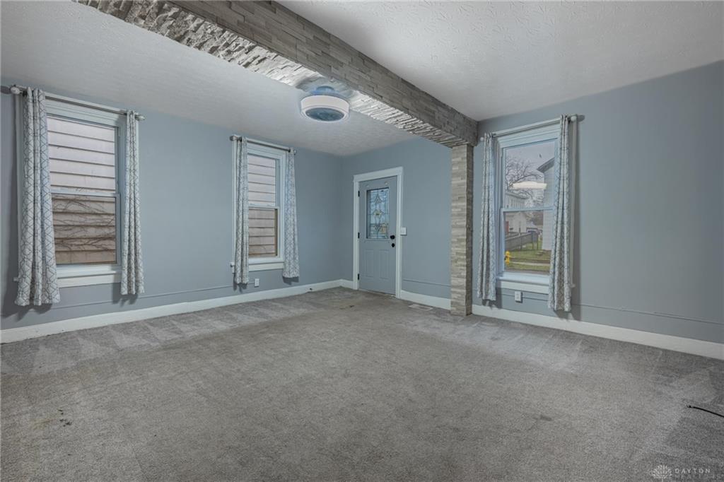 1041 Vine Property Photo 2