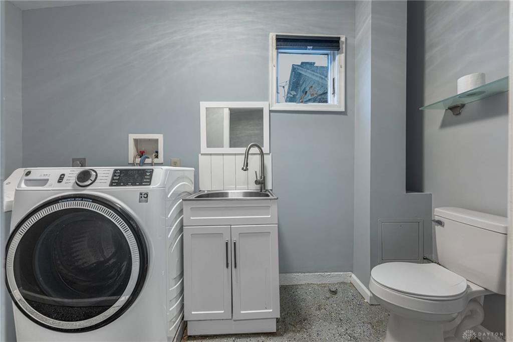 1041 Vine Property Photo 7