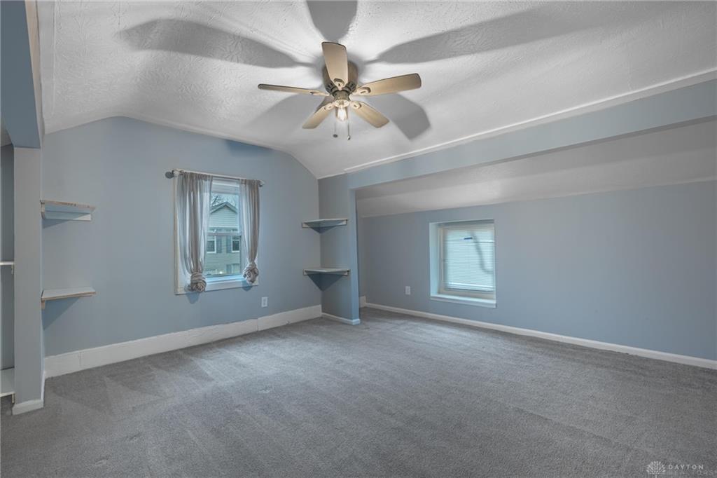 1041 Vine Property Photo 10