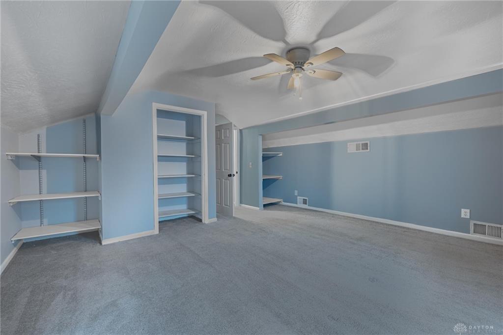 1041 Vine Property Photo 11