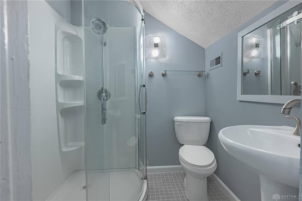 1041 Vine Property Photo 13