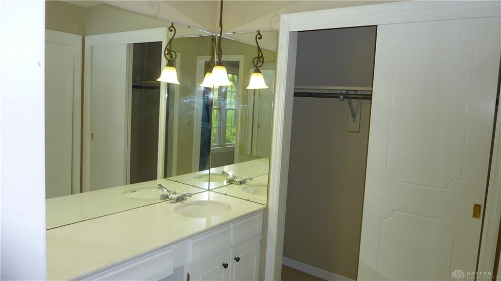 665 Dionne Property Photo 11
