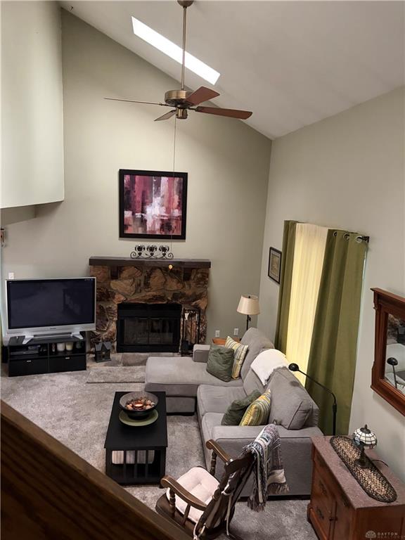 1060 Foxshire Property Photo 8