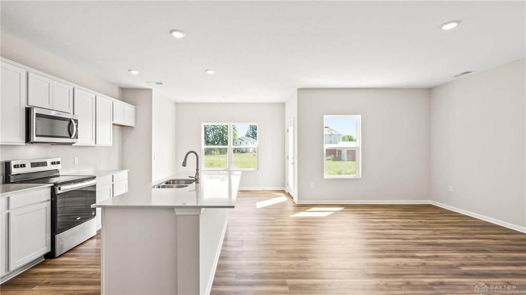 2823 Netherfield Property Photo 12