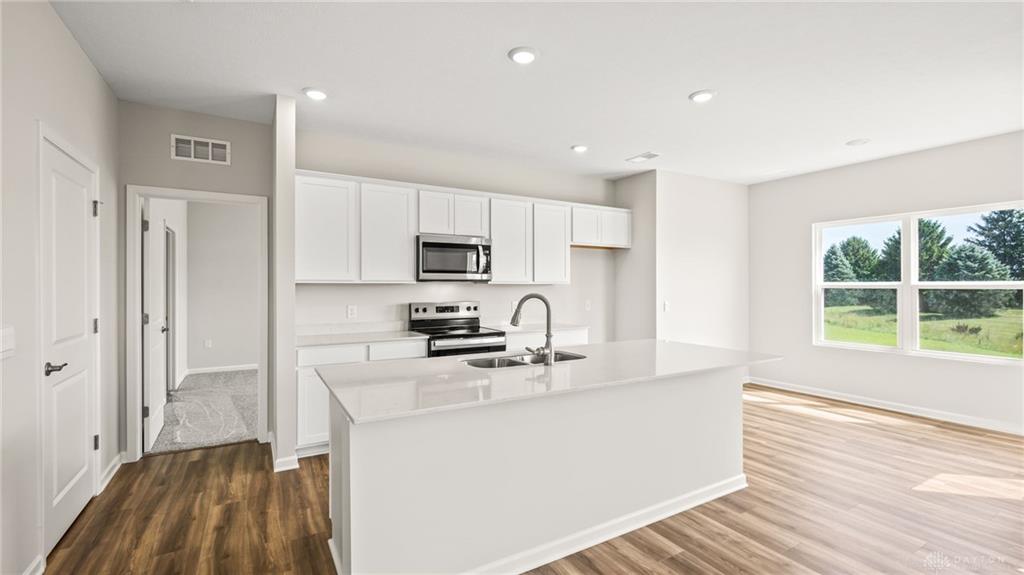 2823 Netherfield Property Photo 13
