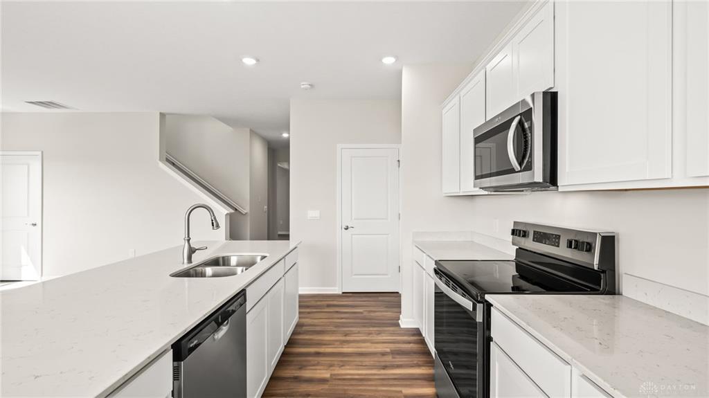 2823 Netherfield Property Photo 15
