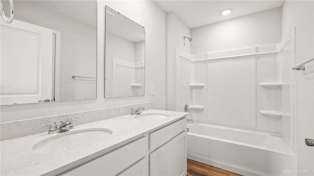 2823 Netherfield Property Photo 33