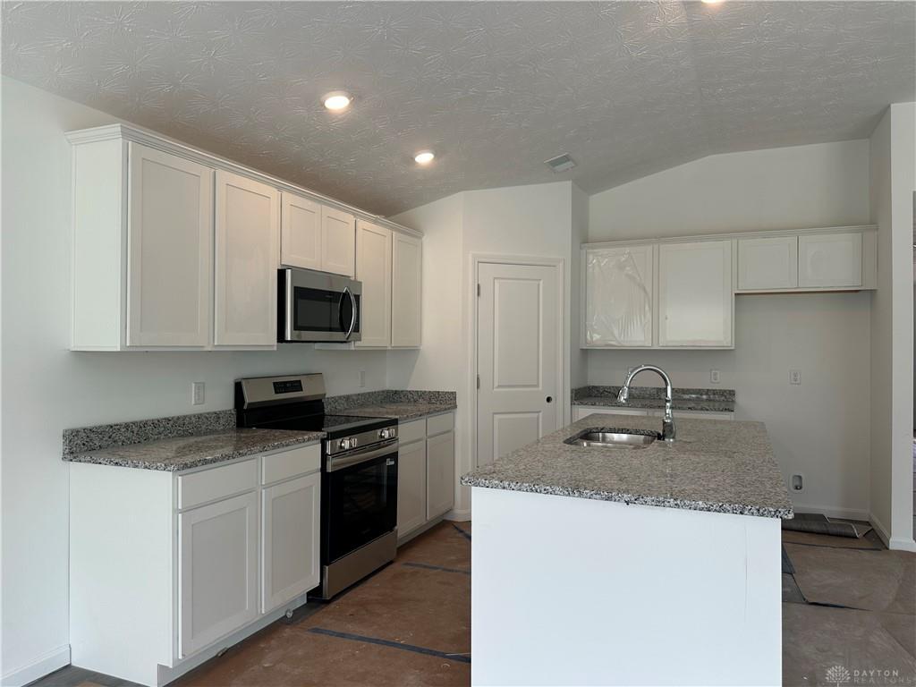 1240 Wind Rock Property Photo 3