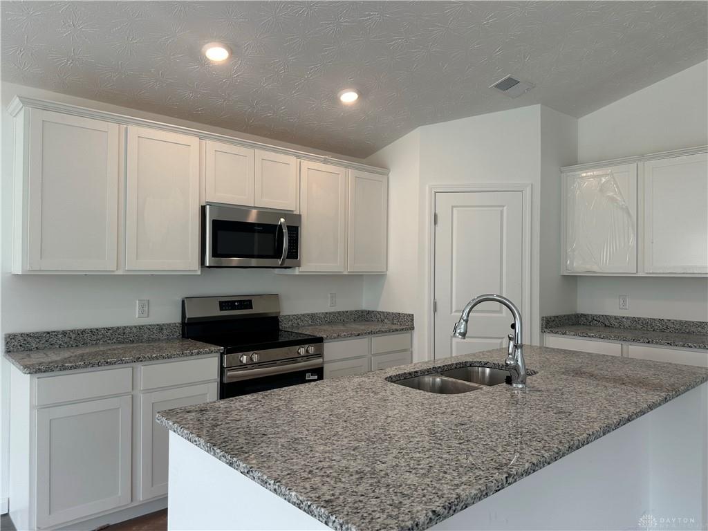 1240 Wind Rock Property Photo 5