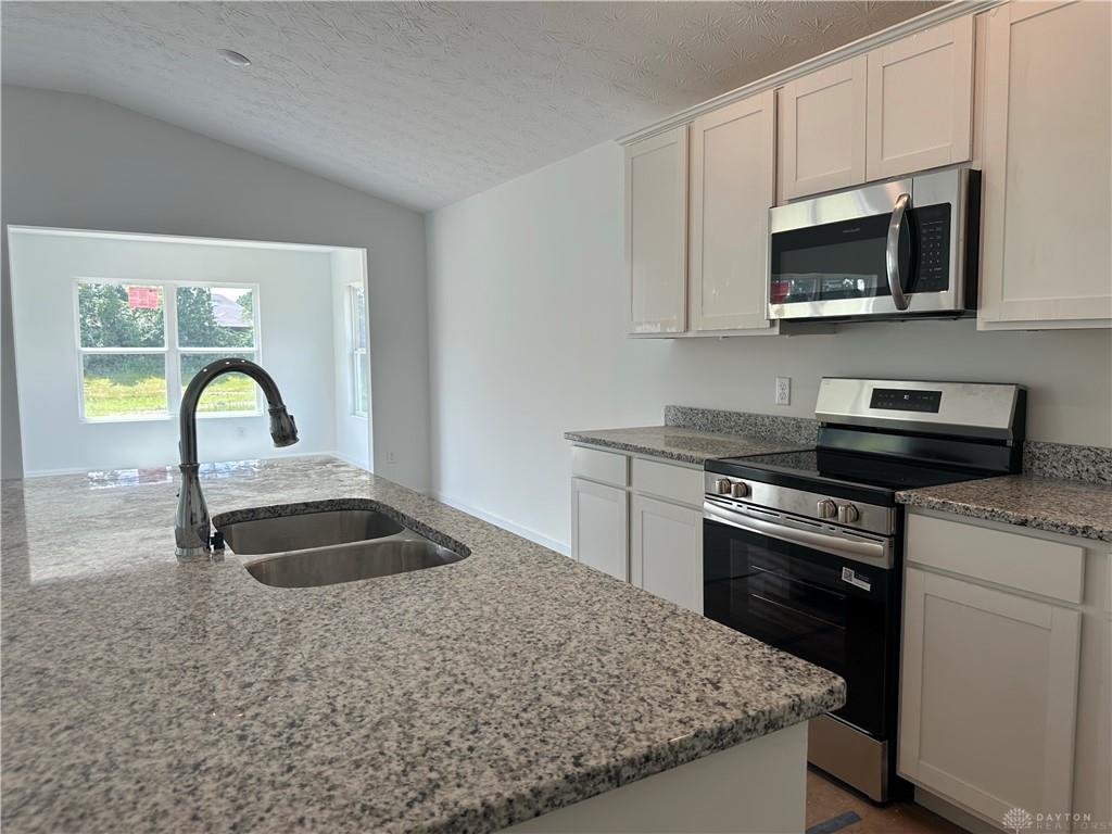 1240 Wind Rock Property Photo 8